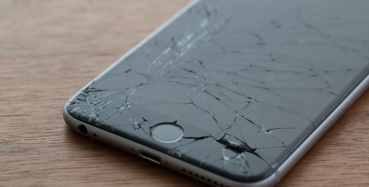 iPhone 8 - Reemplazar el panel trasero es ms caro que reemplazar la pantalla