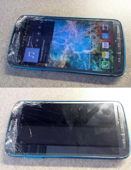 Samsung Galaxy S4 Active después de reunirse con la segadora Samsung Galaxy S4 Active después de reunirse con la segadora