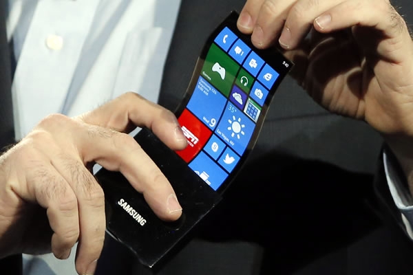 Smartphone con la pantalla flexible, en octubre?