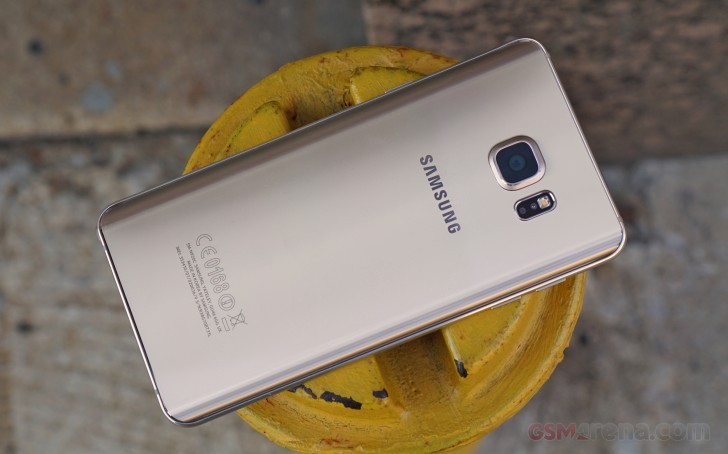 Samsung anuncia especial Winter Edition del Note5 con 128 GB de almacenamiento