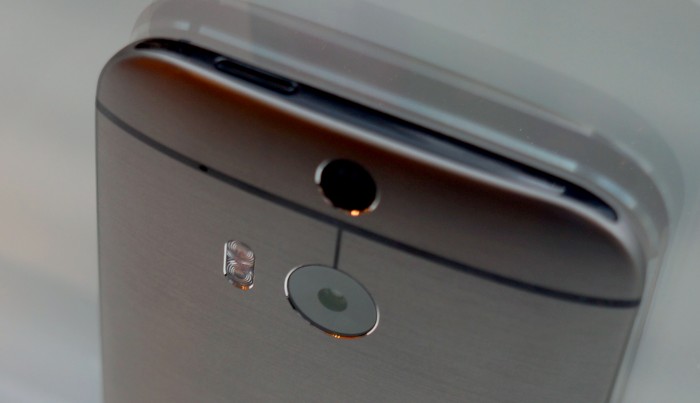 HTC M8 Eye con 13MP Duo Camara va a debutar en octubre