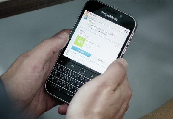 BlackBerry Classic ya es oficial con teclado y trackpad